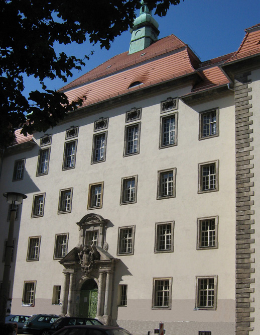 Heinrich-Hertz-Gymnasium.jpg